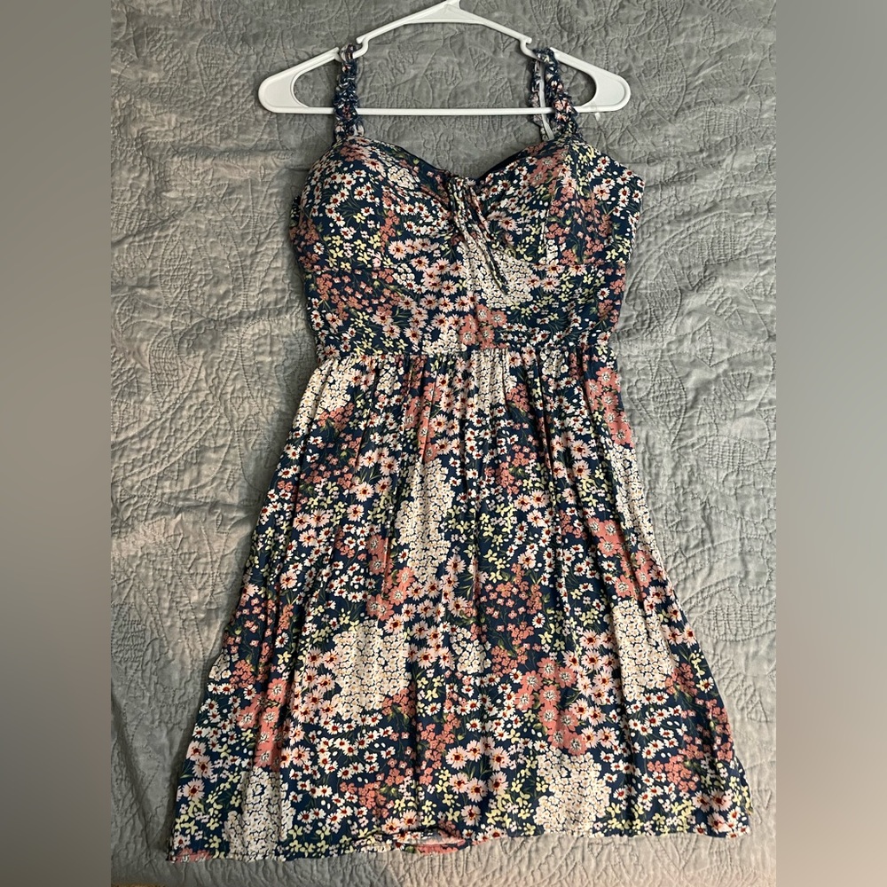 Floral skater dress w/ padded bodice and stretch back